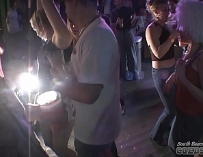 020704_spring_break_girls_dancing_and_flashing_titties_getting_wild