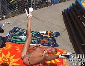 031712_nudes_a_poppin_neverbeforeseen