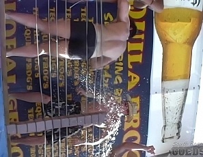 031803_wild_party_college_girls_on_stage_showing_skin_at_mtv_spring_break_day_party