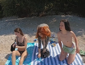032224_private_beach_with_nude_models_cheri_rebeka_ruby_and_matty_mila_perez