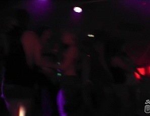 032909_non_nude_dance_club_girls_dancing_upskirt_tampa_florida