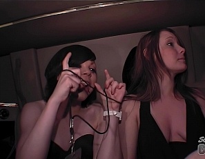 041909_long_limo_ride_with_hot_college_girls_who_love_to_party_naked