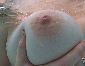 061821_underwater_jacuzzi_fun_with_big_boob_teen_vanessa_klein