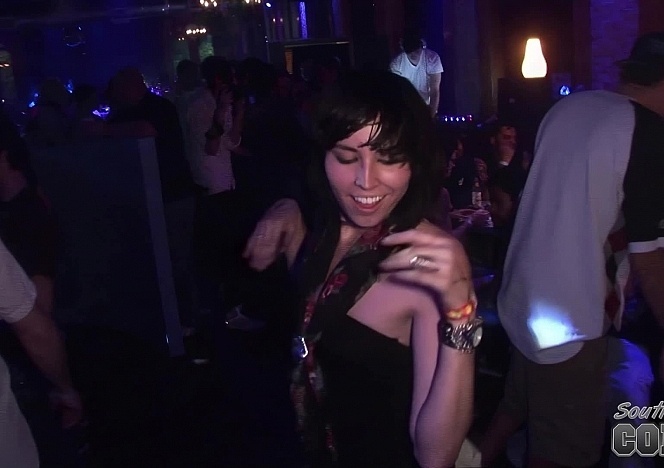 061909_wild_club_girls_peeing_in_a_urinal_and_flashing_tits_and_pussy_raw_unedited