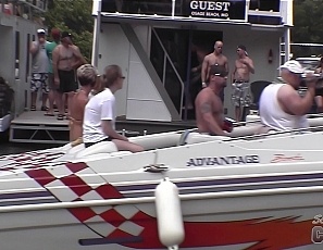 080203_bikini_party_girls_licking_pussy_outdoors_missouri_lake_party