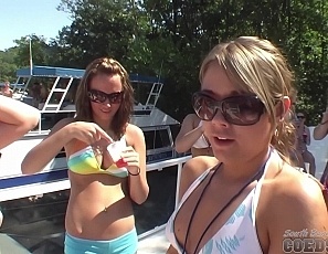 090109_college_girls_and_some_sorority_twin_girls_partying_naked_at_lake_of_the_ozarks_missouri