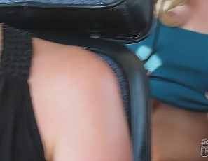 090211_on_vacation_behind_the_scenes_with_miranda_and_karissa