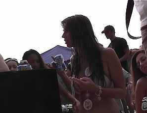 090306_wildest_wet_tshirt_contest_ever_at_lake_of_the_ozarks