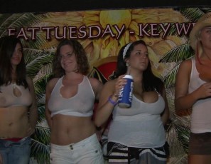 101714_short_and_sweet_tittie_contest_key_west_at_a_local_bar
