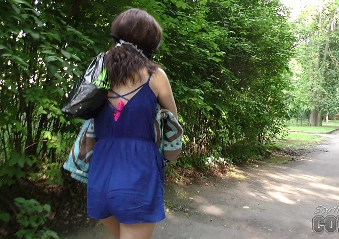 101916_pretty_virgin_model_double_dildo_penetration_in_public_abandoned_building_and_peeing