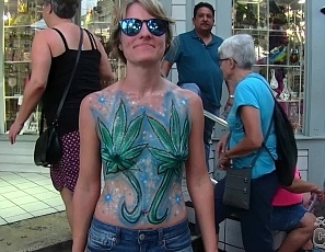 102818_women_of_all_shapes_and_sizes_flashing_boobs_and_pussy_in_public_for_fantasy_fest_key_west_florida