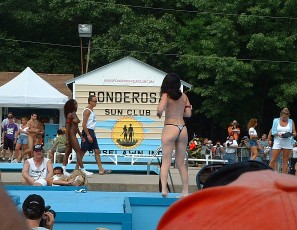 112215_july_2002_nudes_a_poppin_photos_shot_by_assdragon